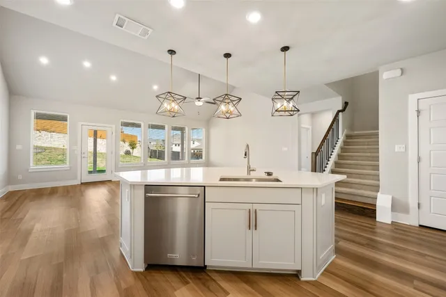 $3,200 | 2104 Prairie Oaks Drive, Georgetown, TX 78628