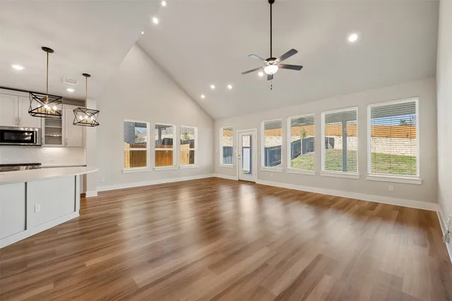 $3,200 | 2104 Prairie Oaks Drive, Georgetown, TX 78628