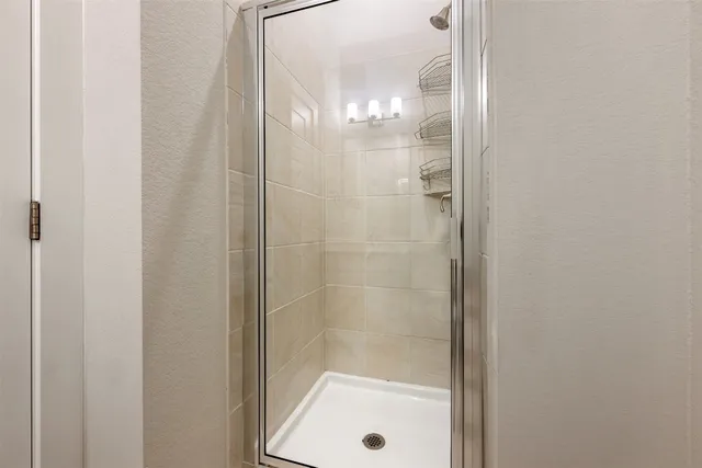 $3,200 | 2104 Prairie Oaks Drive, Georgetown, TX 78628