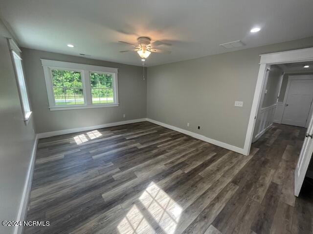 240 Channel Rock Road Beaufort, NC 28516 - Photo 18 of 41 Principal bedroom