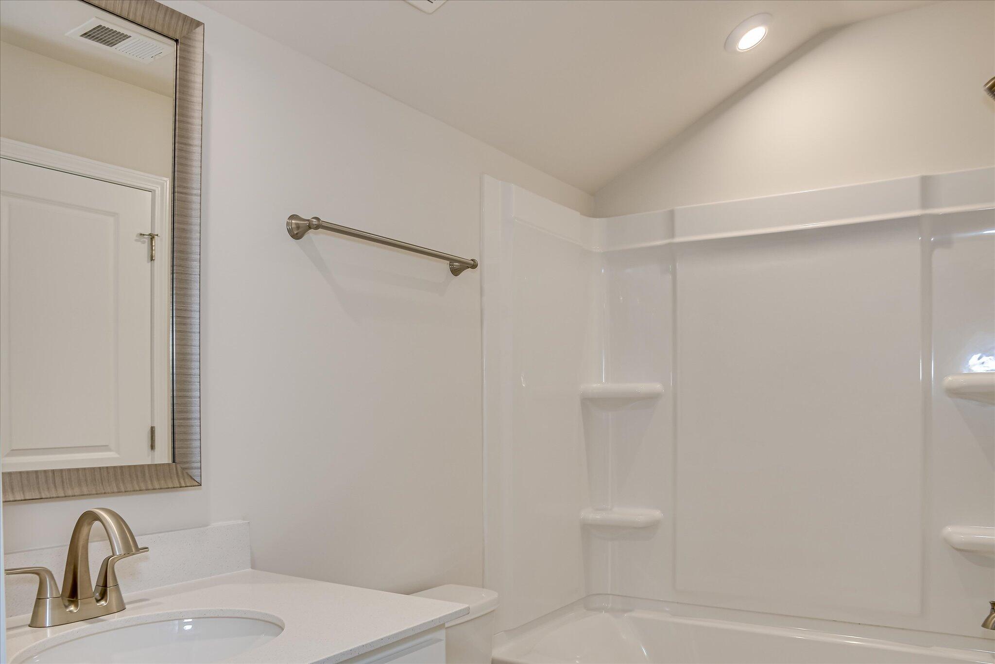 3016 Dale Street Grovetown, GA 30813 - Photo 34 of 70 Upstairs Bath