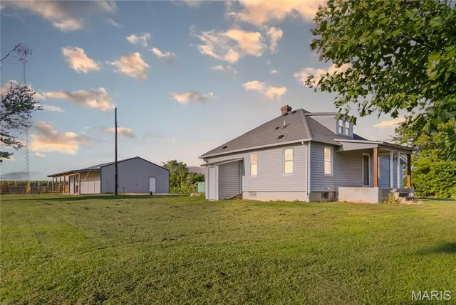 $200,000 | 15 Bess Hollow Road, Kampsville, IL 62053