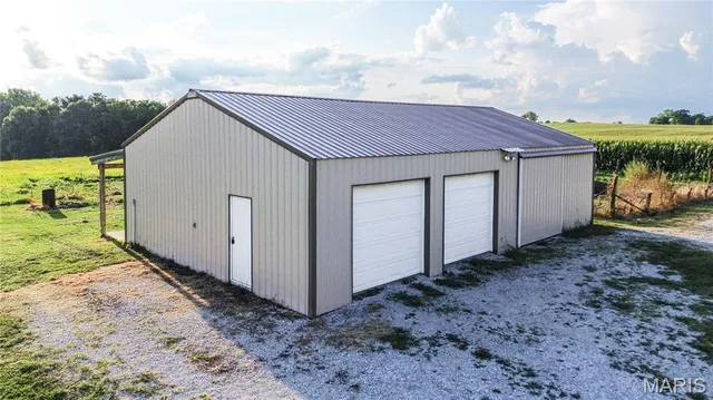 $200,000 | 15 Bess Hollow Road, Kampsville, IL 62053