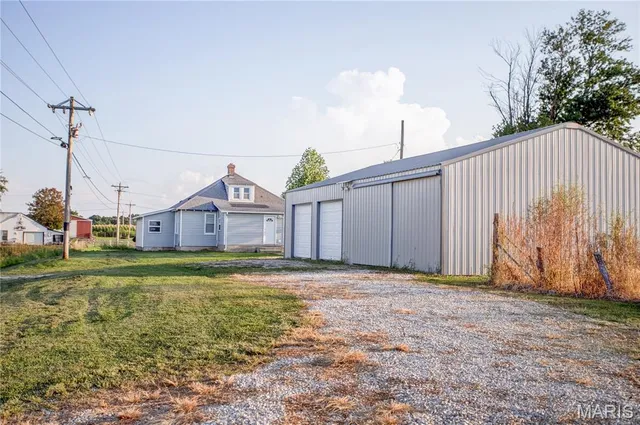 $200,000 | 15 Bess Hollow Road, Kampsville, IL 62053