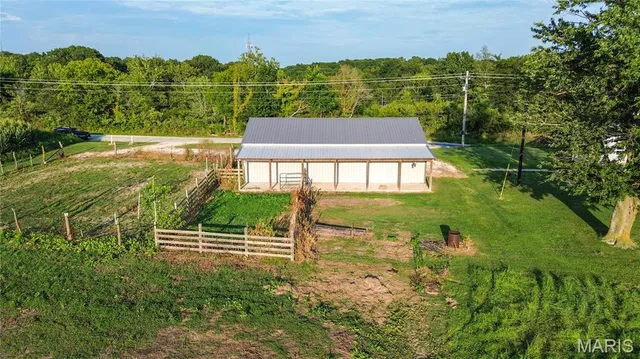 $200,000 | 15 Bess Hollow Road, Kampsville, IL 62053