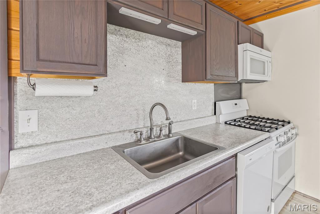 15 Bess Hollow Road Kampsville, IL 62053 - Photo 10 of 71