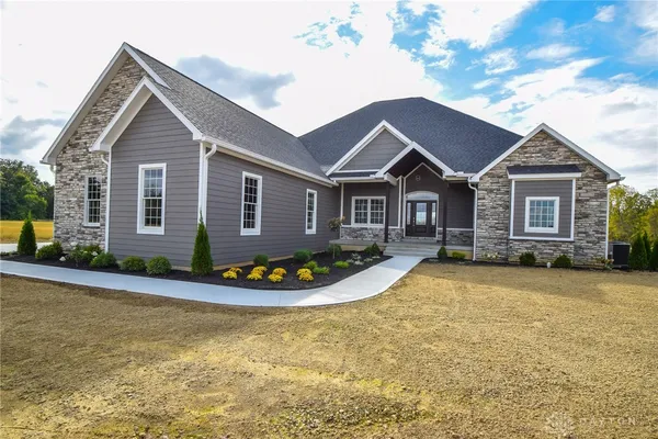 $669,900 | 10807 Lock Lane, Piqua, OH 45356
