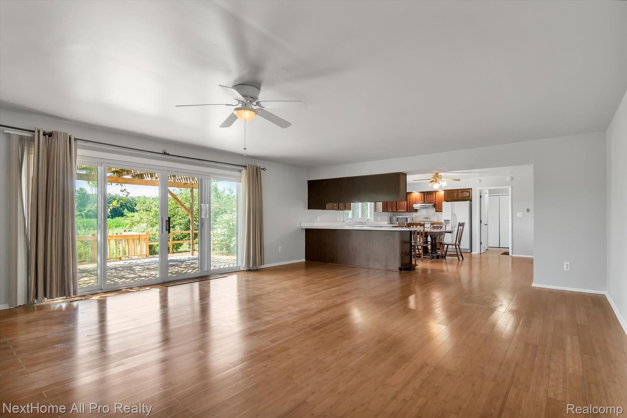 32855 Sibley Road Romulus, MI 48174 - Photo 8 of 59 Gallery Image 8