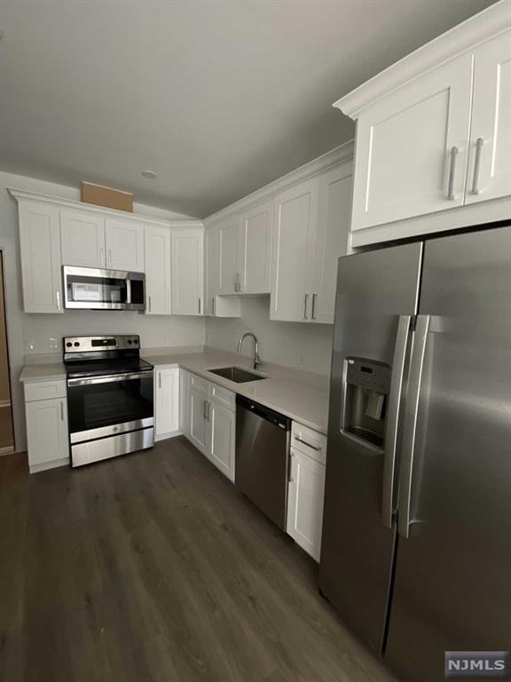 74 Clarendon Place, Unit 203 Hackensack, NJ 07601 - Photo 1 of 12