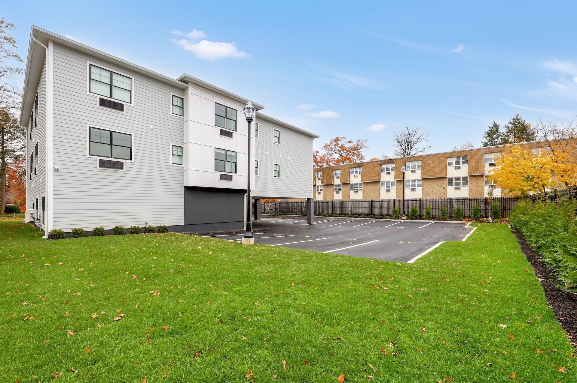 74 Clarendon Place, Unit 203 Hackensack, NJ 07601 - Photo 11 of 12