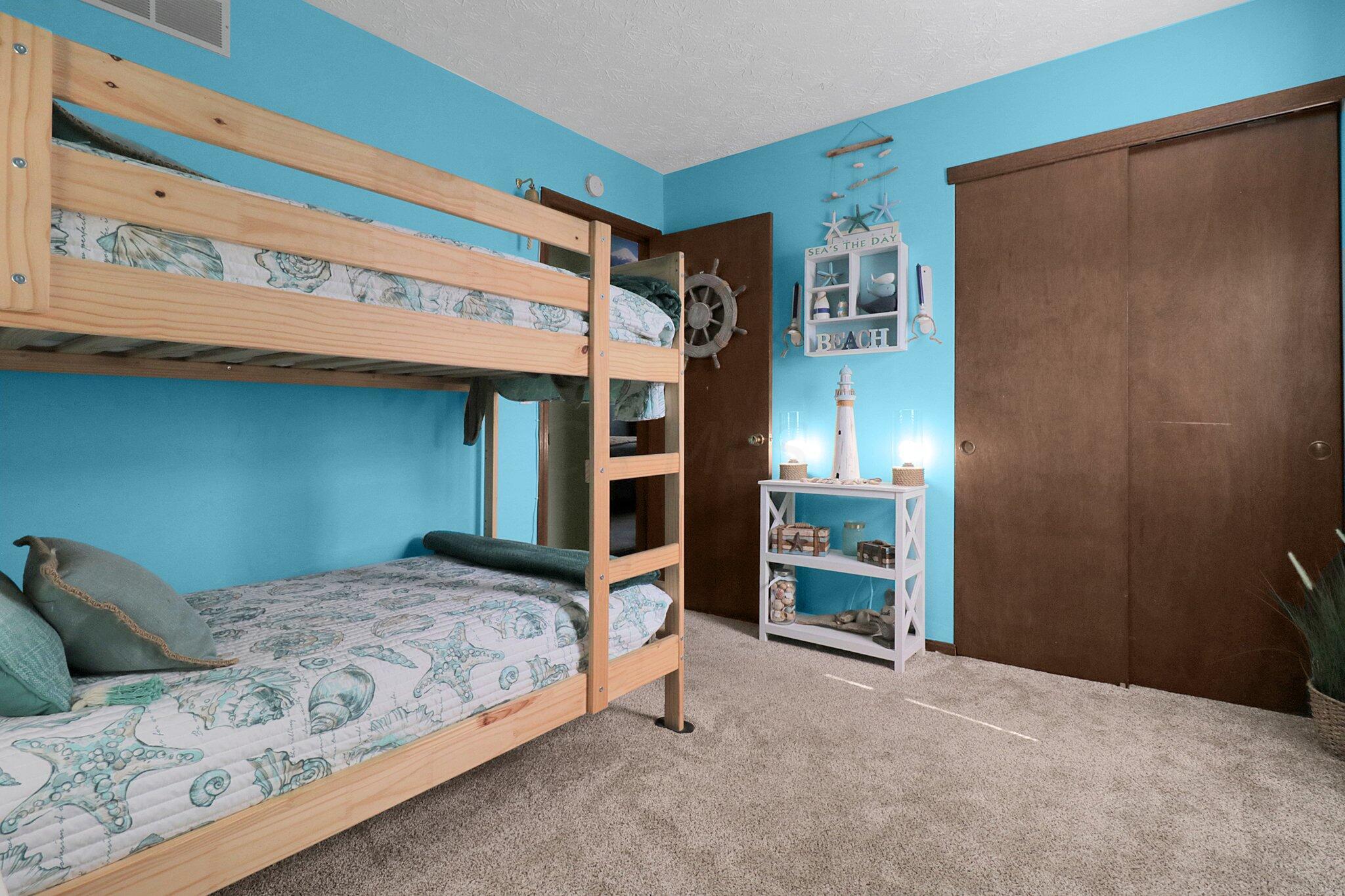 6306 Feder Road Columbus, OH 43228 - Photo 17 of 43 Bedroom 1