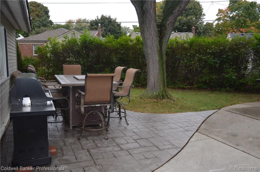 2083 Sheffield Road Birmingham, MI 48009 - Photo 19 of 20 DSC_1480.JPG