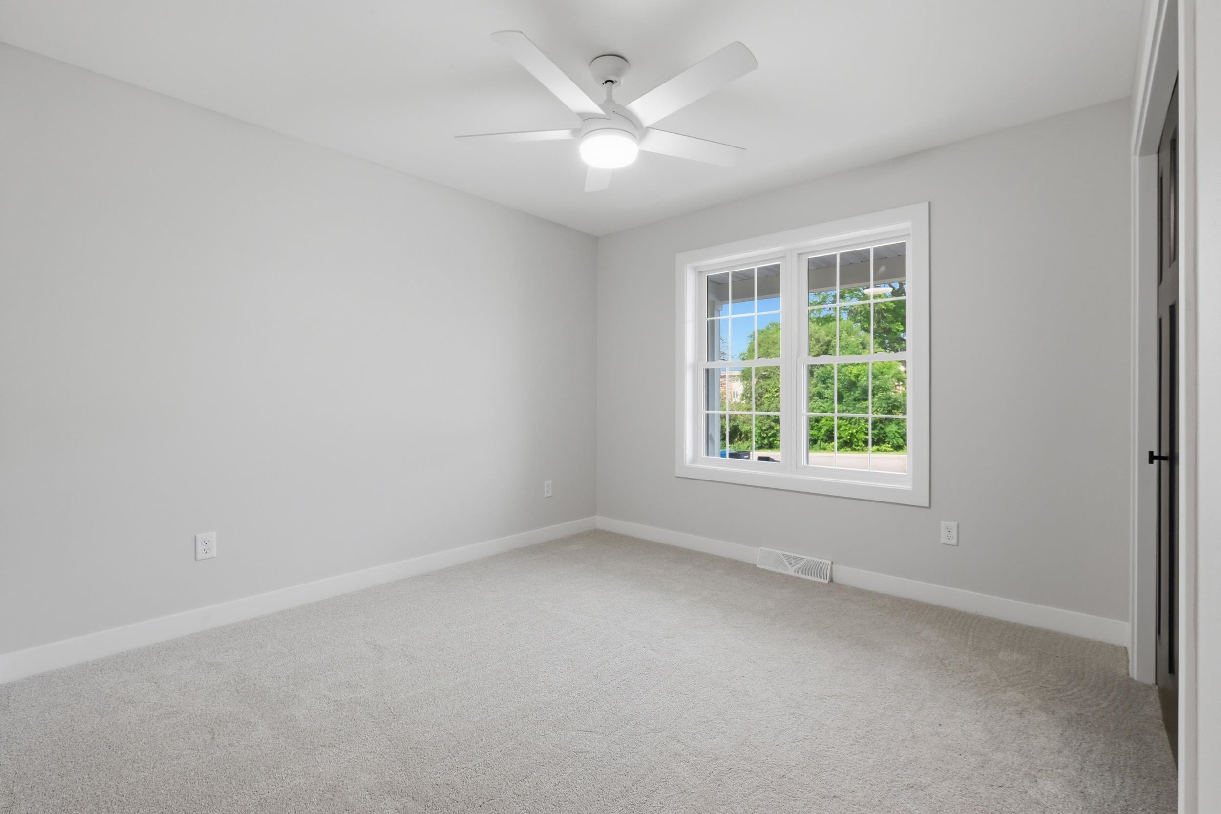 517 Alan Mount Horeb, WI 53572 - Photo 23 of 35