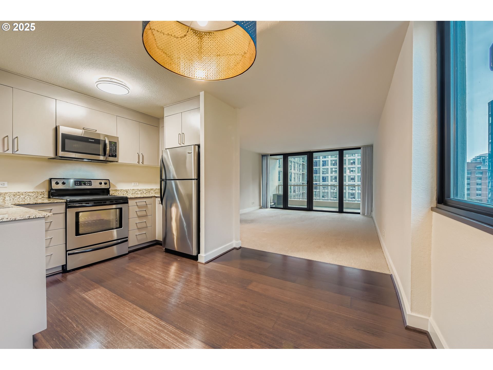 255 Southwest Harrison Street, Unit 9D Portland, OR 97201 - Photo 14 of 32 Kitchen/Living Room