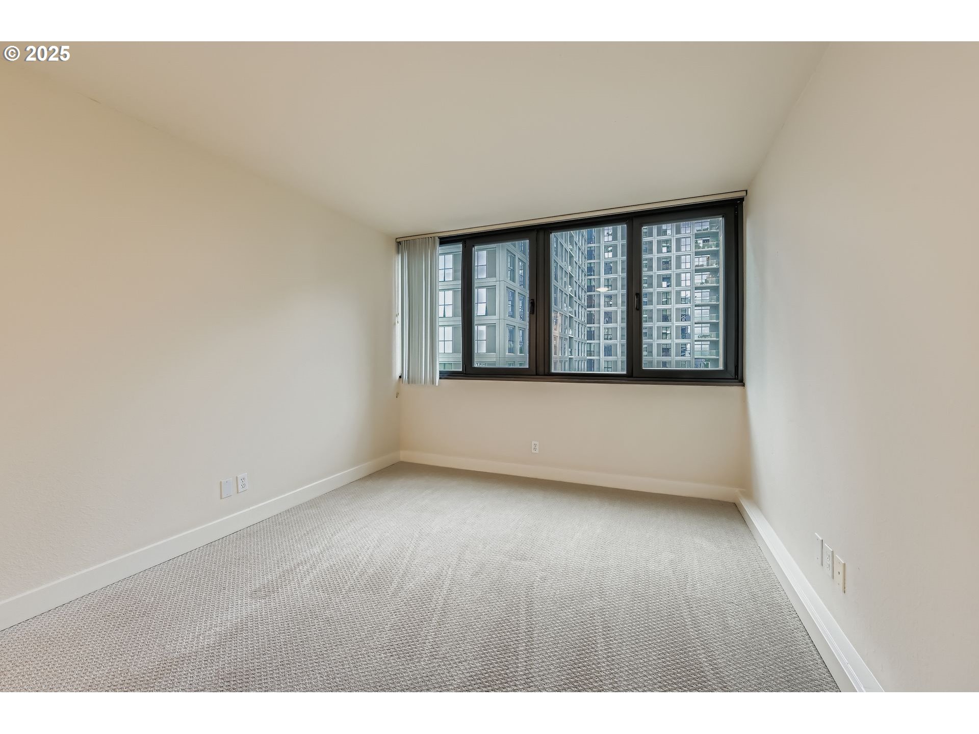 255 Southwest Harrison Street, Unit 9D Portland, OR 97201 - Photo 20 of 32 Bedroom