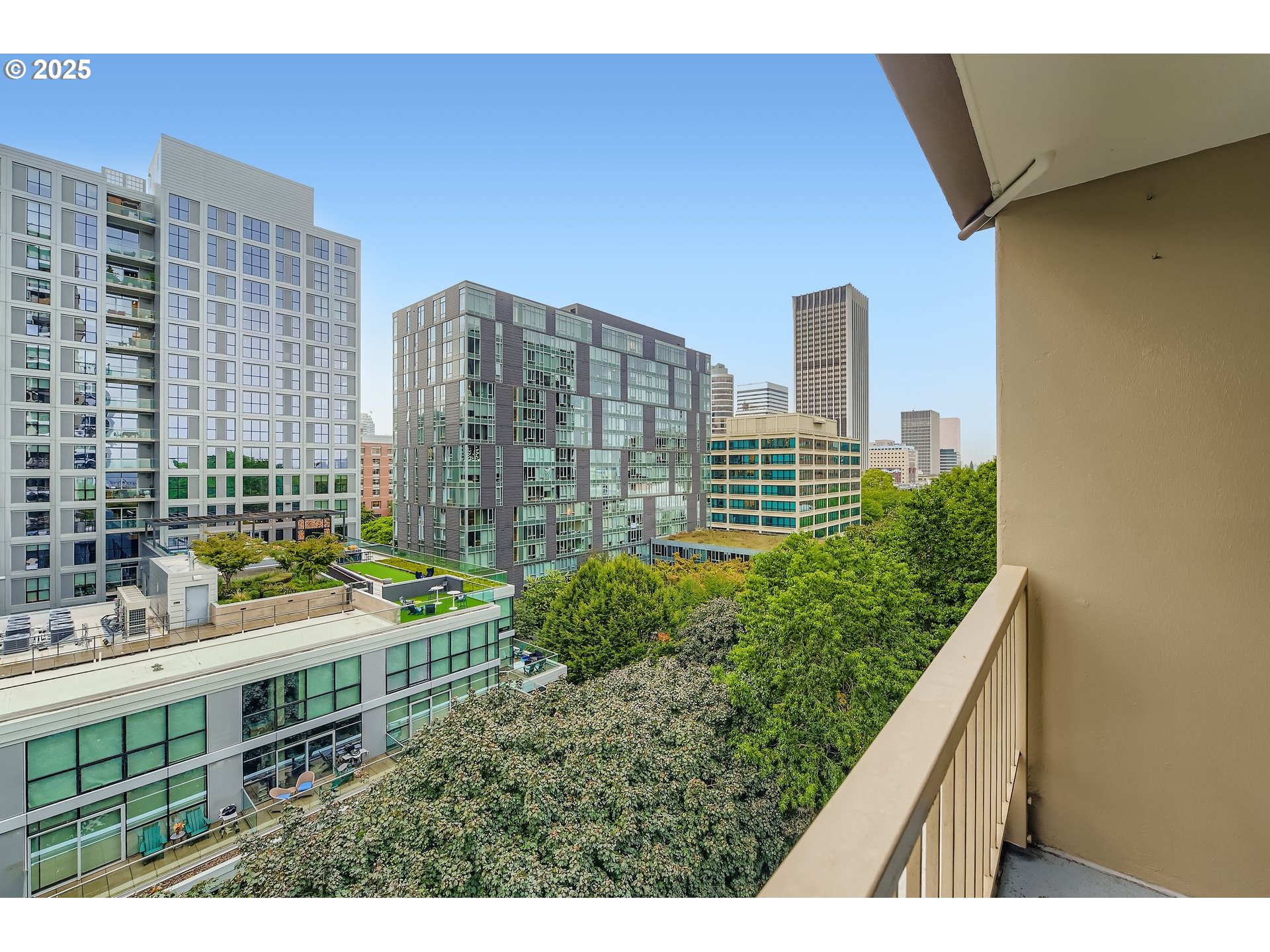 255 Southwest Harrison Street, Unit 9D Portland, OR 97201 - Photo 6 of 32 Deck