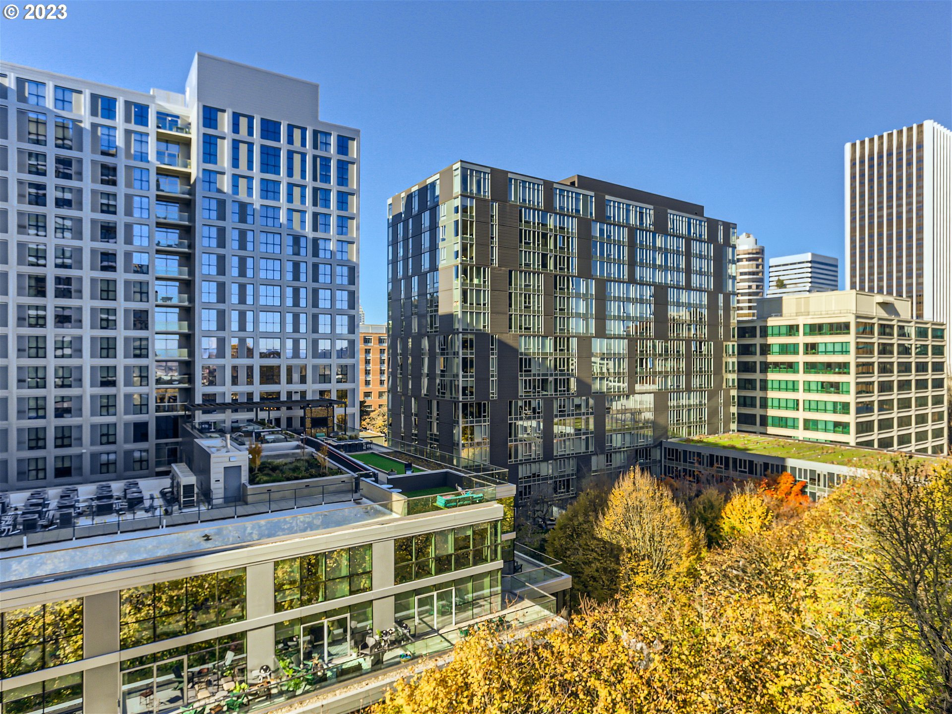 255 Southwest Harrison Street, Unit 9D Portland, OR 97201 - Photo 7 of 32 View