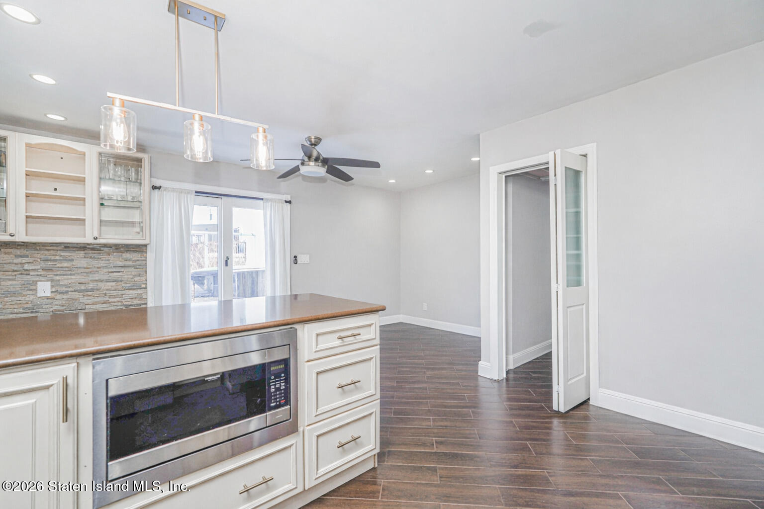 631 Travis Avenue Staten Island, NY 10314 - Photo 13 of 75 Photo Jan 28 2026, 12 17 47 PM