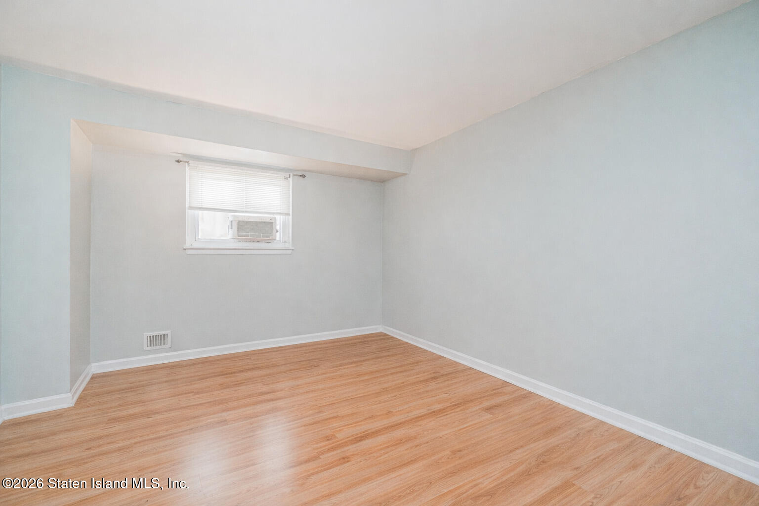 631 Travis Avenue Staten Island, NY 10314 - Photo 66 of 75 Photo Jan 28 2026, 12 30 50 PM