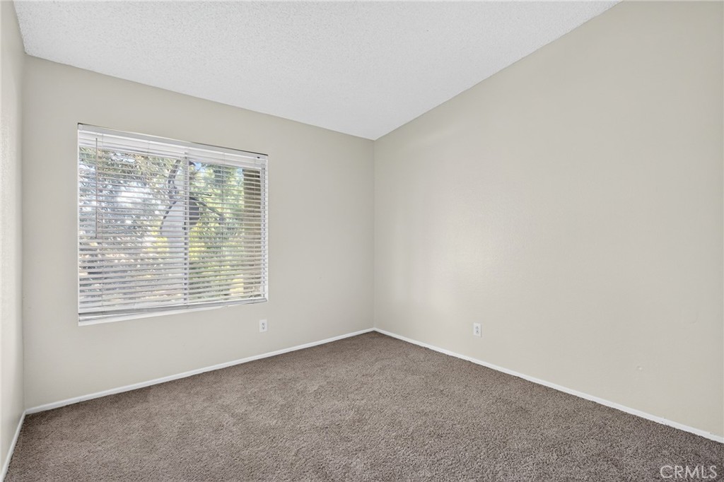 1800 East Old Ranch Road, Unit 166 Colton, CA 92324 - Photo 13 of 22 Secondary Bedroom