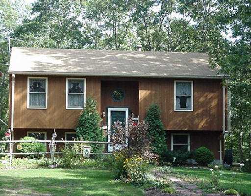 200 West Log Bridge Road Coventry, RI 02816 - Photo 1 of 1 Exterior Front.