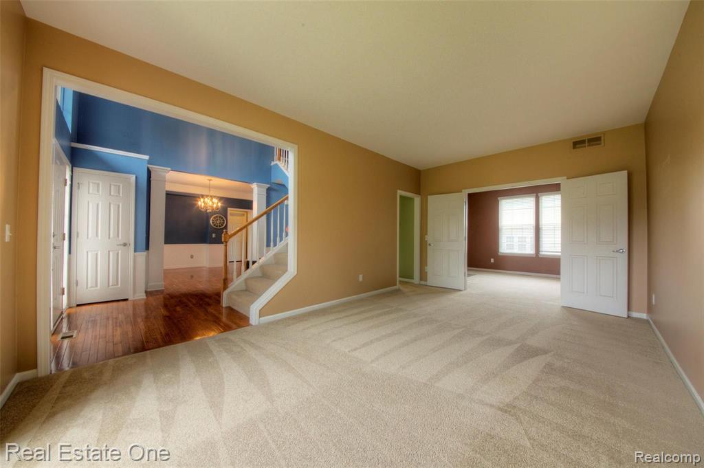 4293 Merriman Loop Howell, MI 48843 - Photo 7 of 34