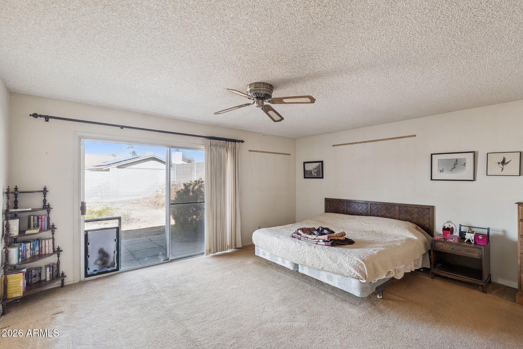 14232 North 11th Street Phoenix, AZ 85022 - Photo 14 of 24 19-web-or-mls-14232-north-11th-st