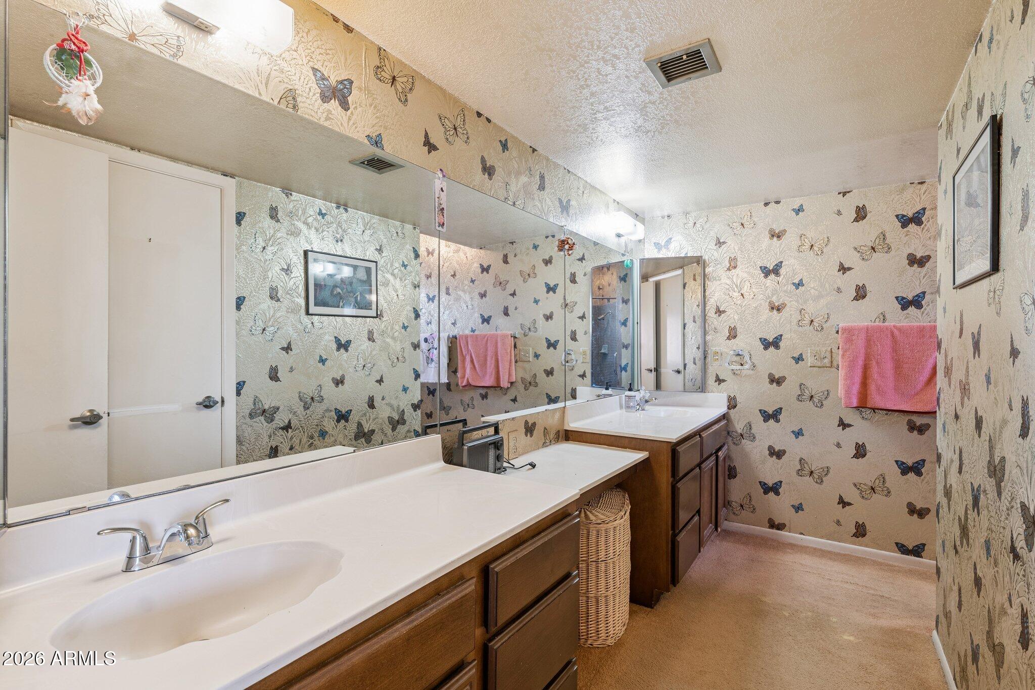 14232 North 11th Street Phoenix, AZ 85022 - Photo 17 of 24 24-web-or-mls-14232-north-11th-st