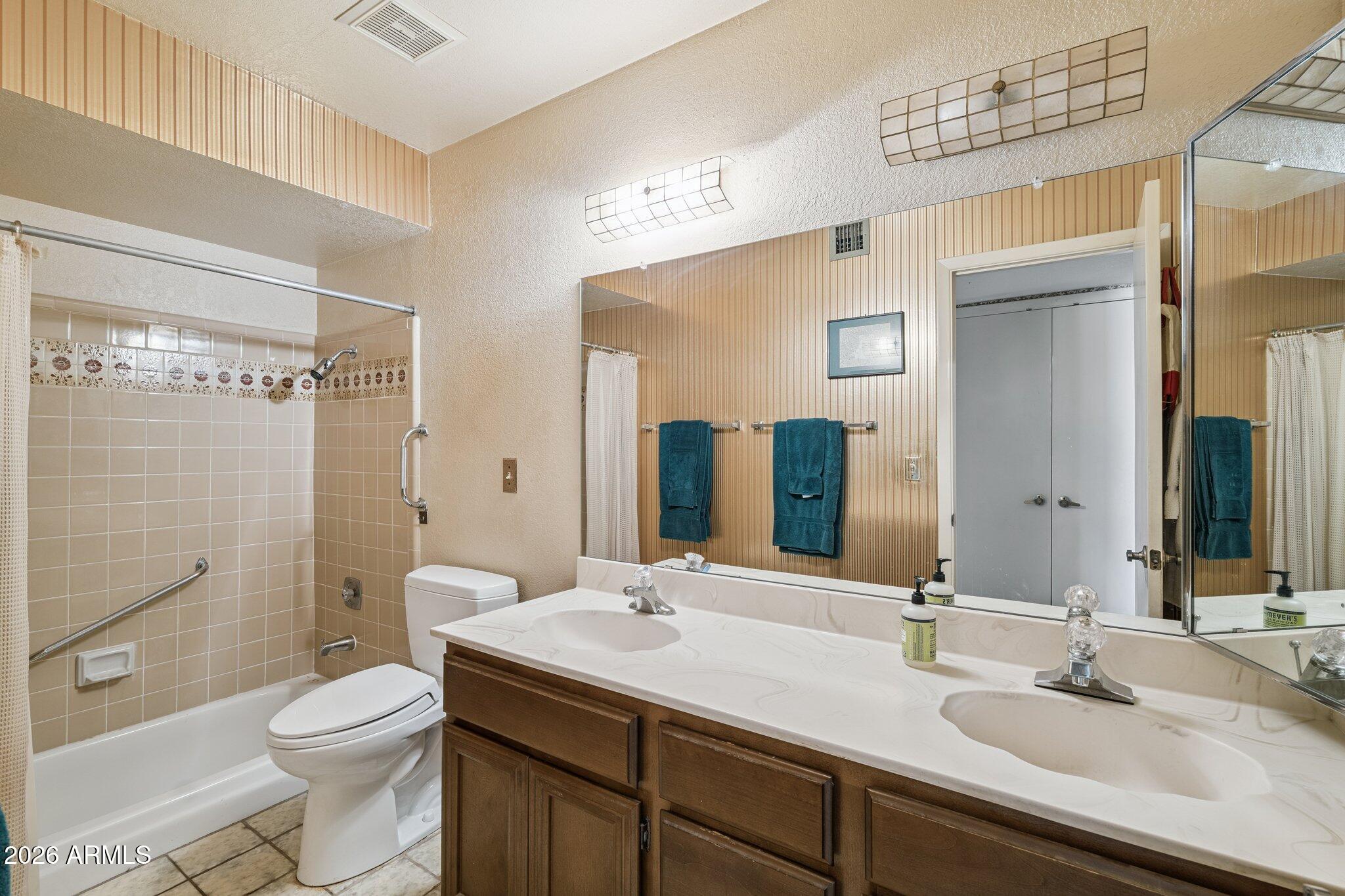 14232 North 11th Street Phoenix, AZ 85022 - Photo 20 of 24 28-web-or-mls-14232-north-11th-st