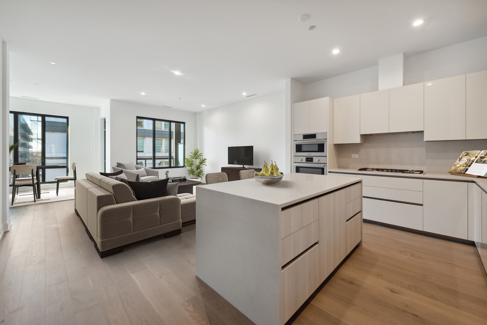 323 South Racine Avenue, Unit 6A Chicago, IL 60607 - Photo 10 of 28