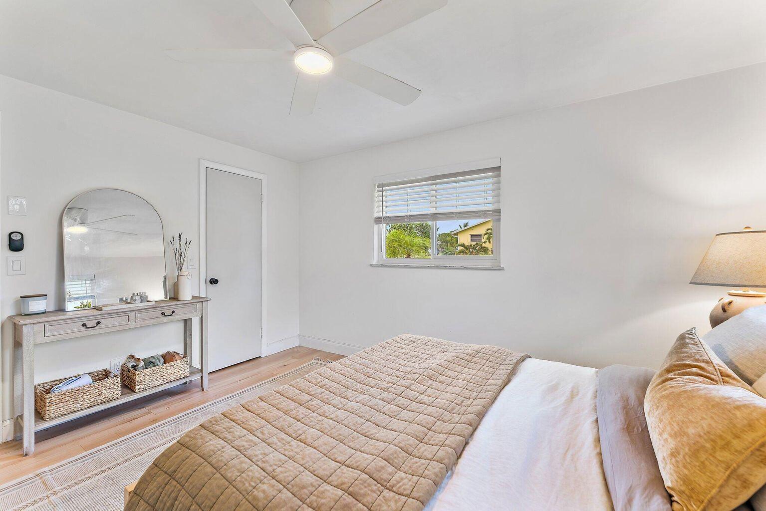 12 Pineview Road Jupiter, FL 33469 - Photo 17 of 28 Master Bedroom