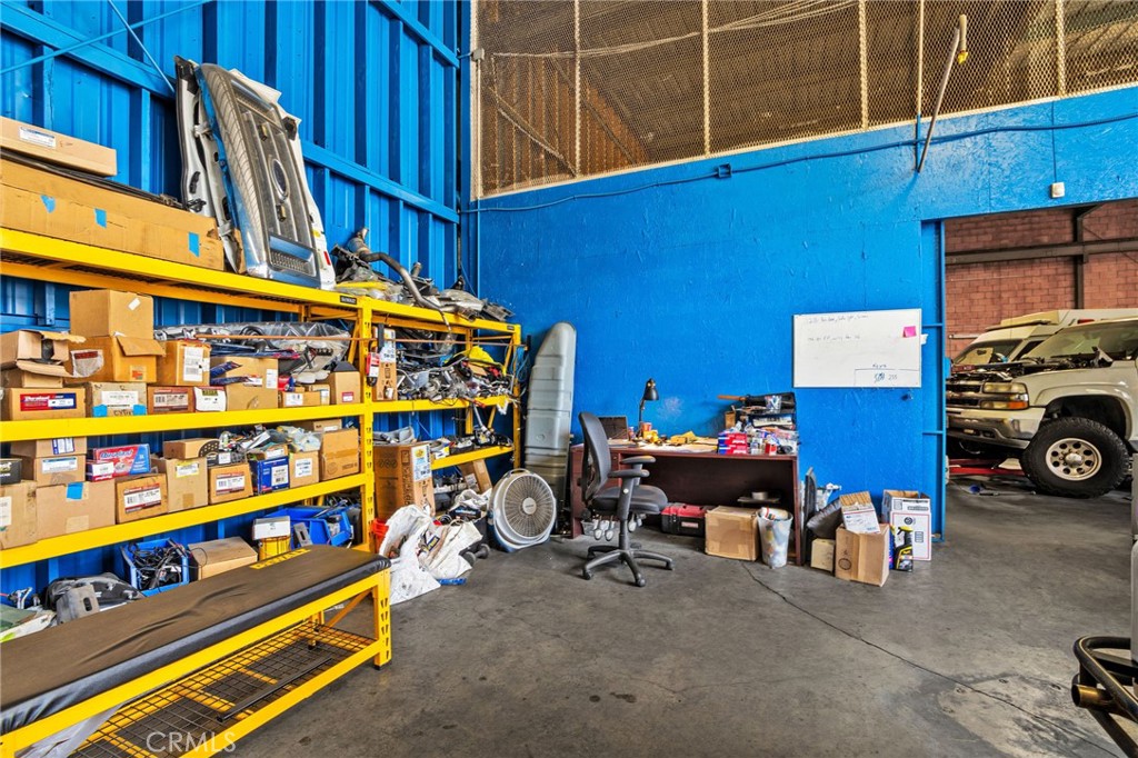484 East Redlands Boulevard San Bernardino, CA 92408 - Photo 13 of 27 a view of a chairs in a room