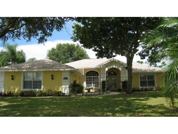 4081 Mallard Drive Melbourne, FL 32934 - Photo 1 of 12 Primary Photo