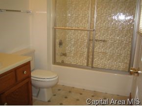 2716 Cheshire Road Springfield, IL 62703 - Photo 7 of 8