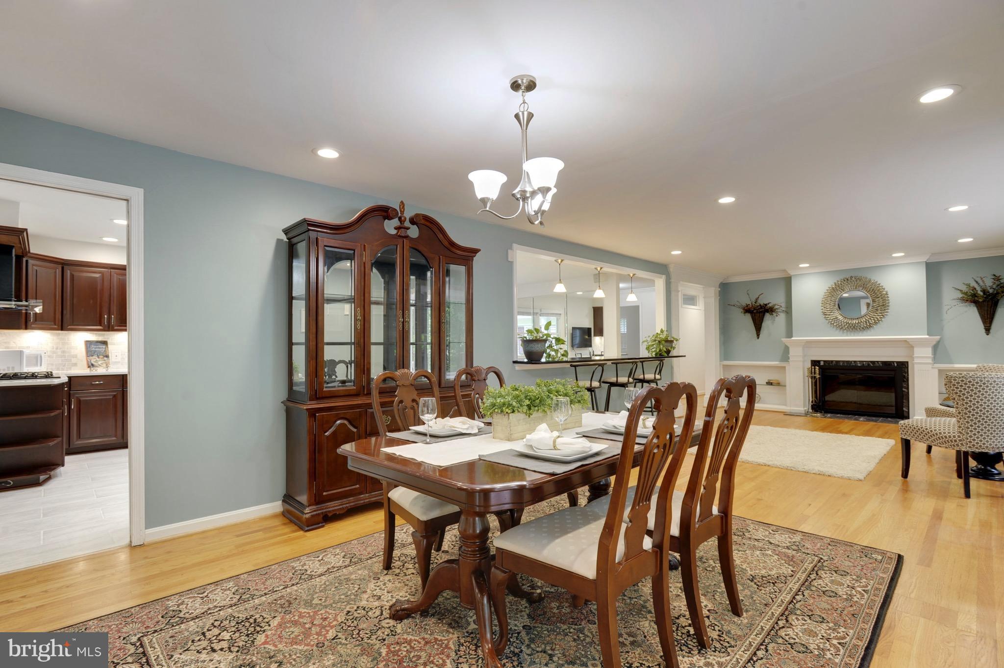 2038 Carrhill Road Vienna, VA 22181 - Photo 13 of 29 Dining Room