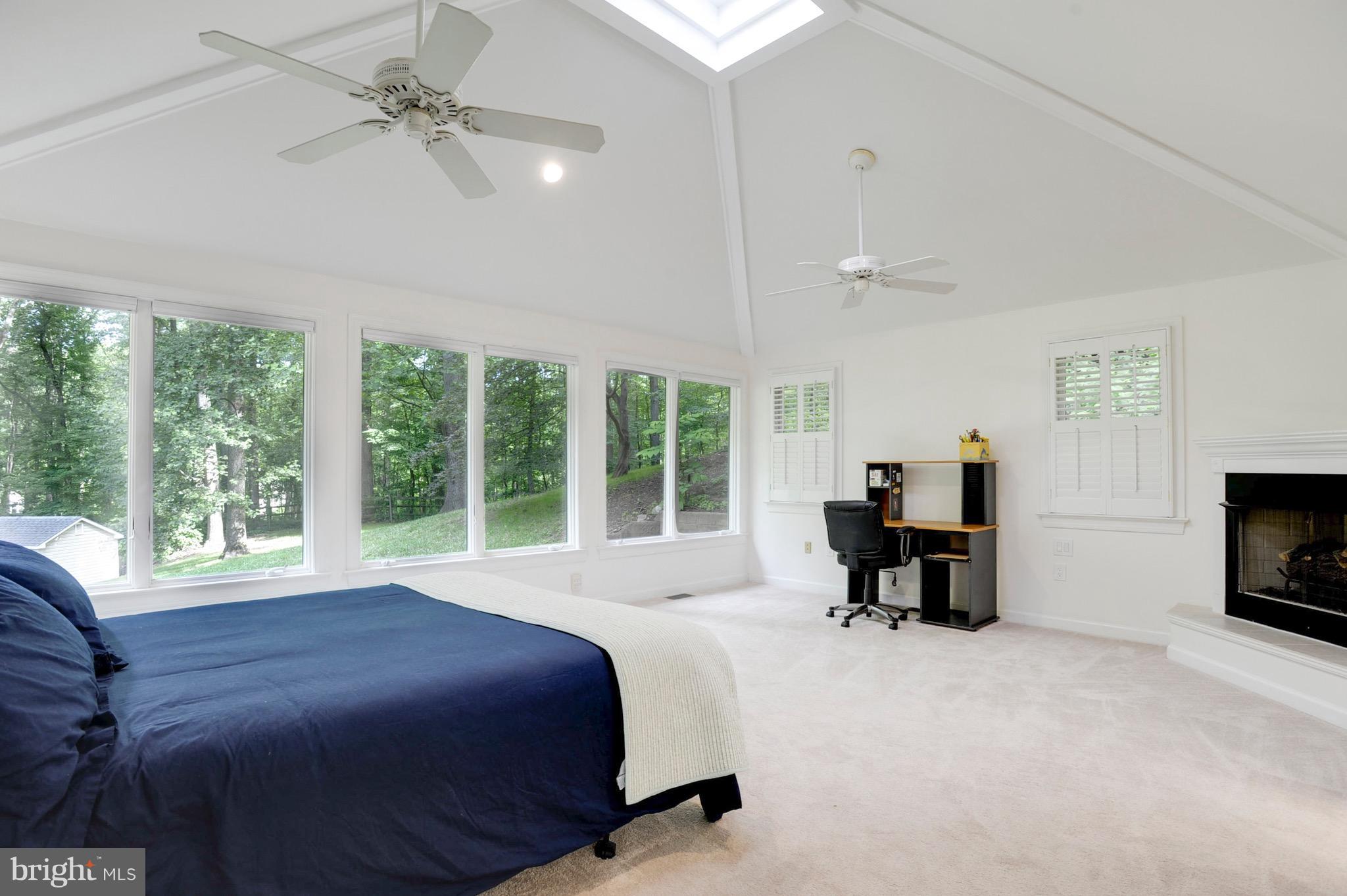 2038 Carrhill Road Vienna, VA 22181 - Photo 15 of 29 Bedroom (Master)