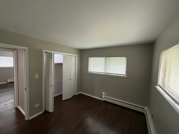 $2,300 | 1 Scotdale Road, Unit 3, La Grange Park, IL 60526
