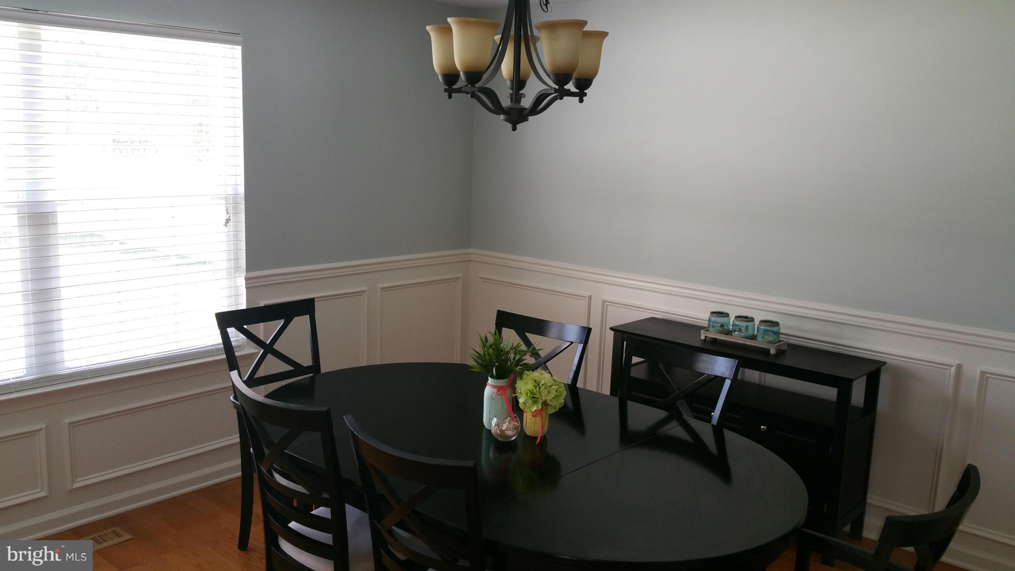 319 Riverside Drive Pasadena, MD 21122 - Photo 8 of 30 Dining Room
