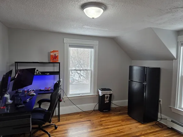 $2,600 | 1081 Main Street, Unit L, Woburn, MA 01801