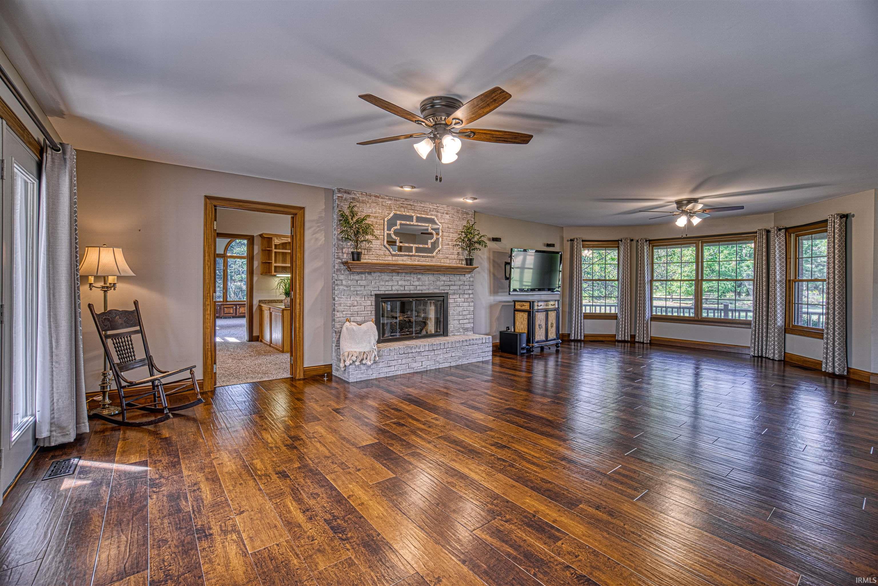 5739 Sharon Road Newburgh, IN 47630 - Photo 13 of 36 Gallery Image 13