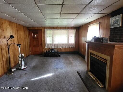 290 Mozzette Road Canadensis, PA 18325 - Photo 4 of 27 Living Room