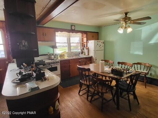 290 Mozzette Road Canadensis, PA 18325 - Photo 8 of 27 Eat in Kitchen