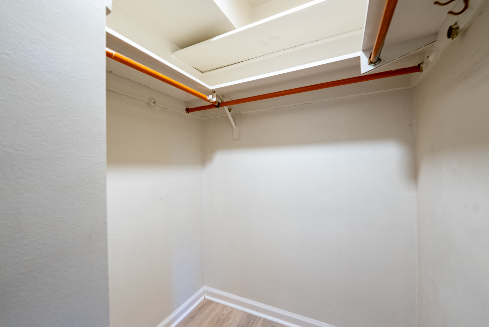 6301 North Sheridan Road, Unit 14J Chicago, IL 60660 - Photo 12 of 24