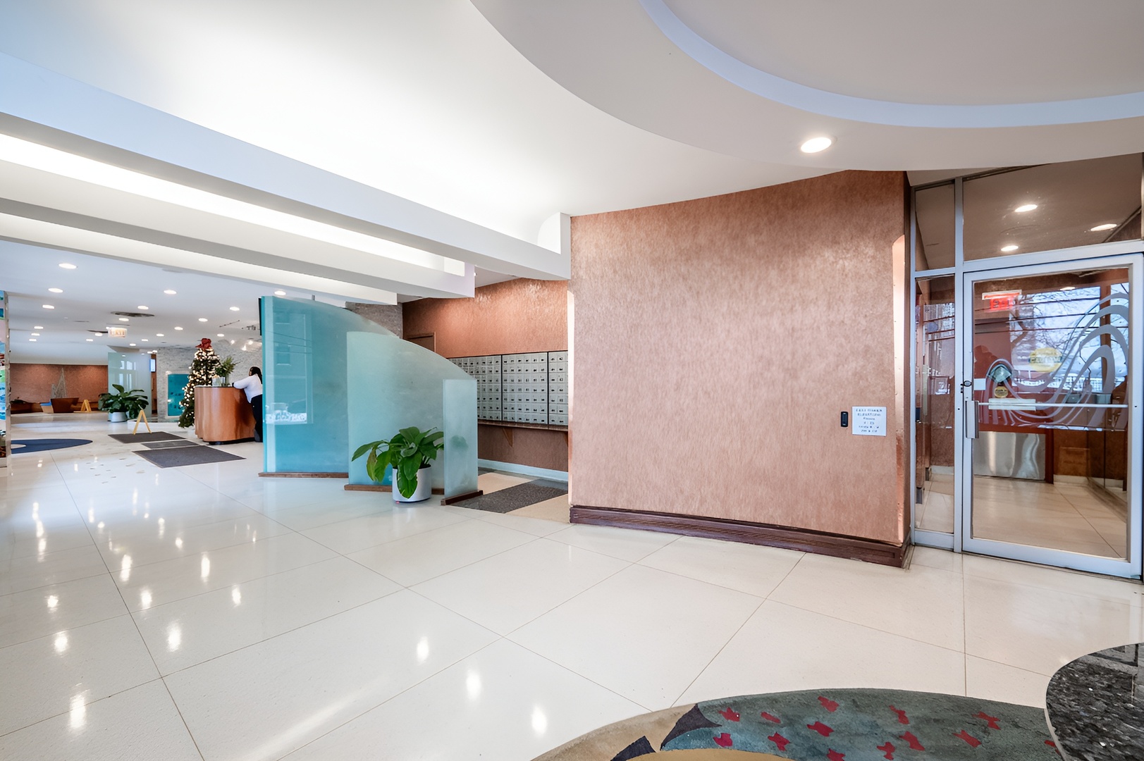 6301 North Sheridan Road, Unit 14J Chicago, IL 60660 - Photo 2 of 24