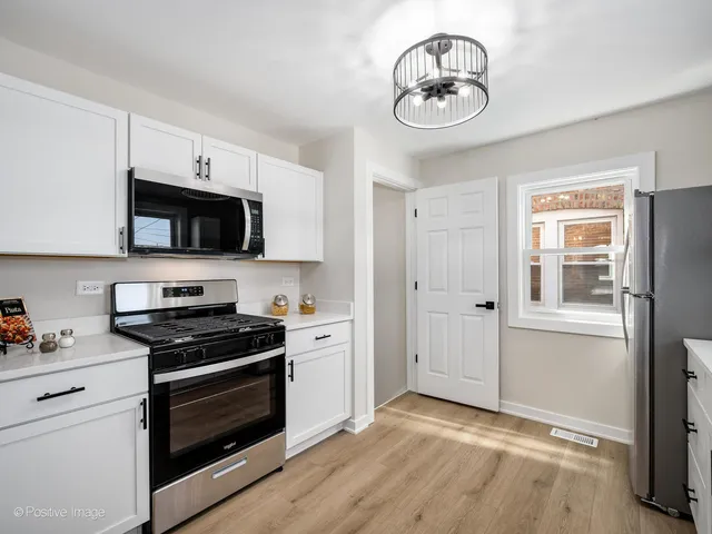 $349,900 | 4036 West 57th Street, Chicago, IL 60629