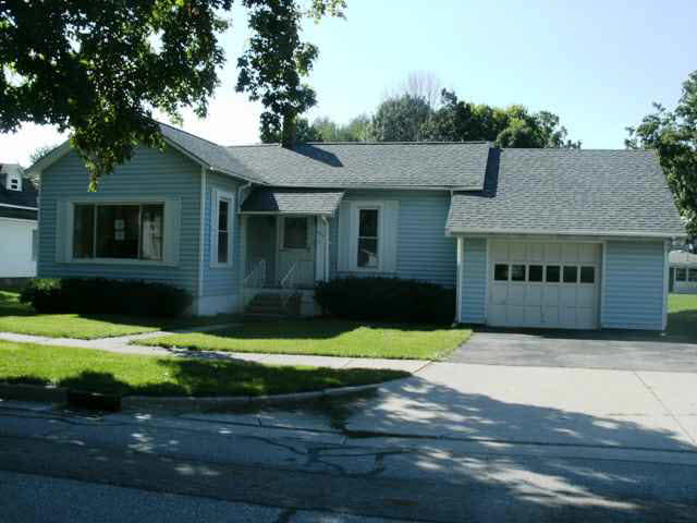 622 Hawpatch Street Lagrange, IN 46761 - Photo 1 of 13 Gallery Image 1