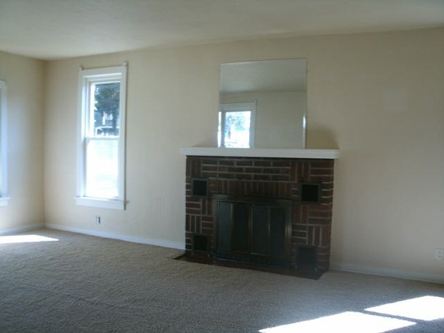 622 Hawpatch Street Lagrange, IN 46761 - Photo 3 of 13 Gallery Image 3