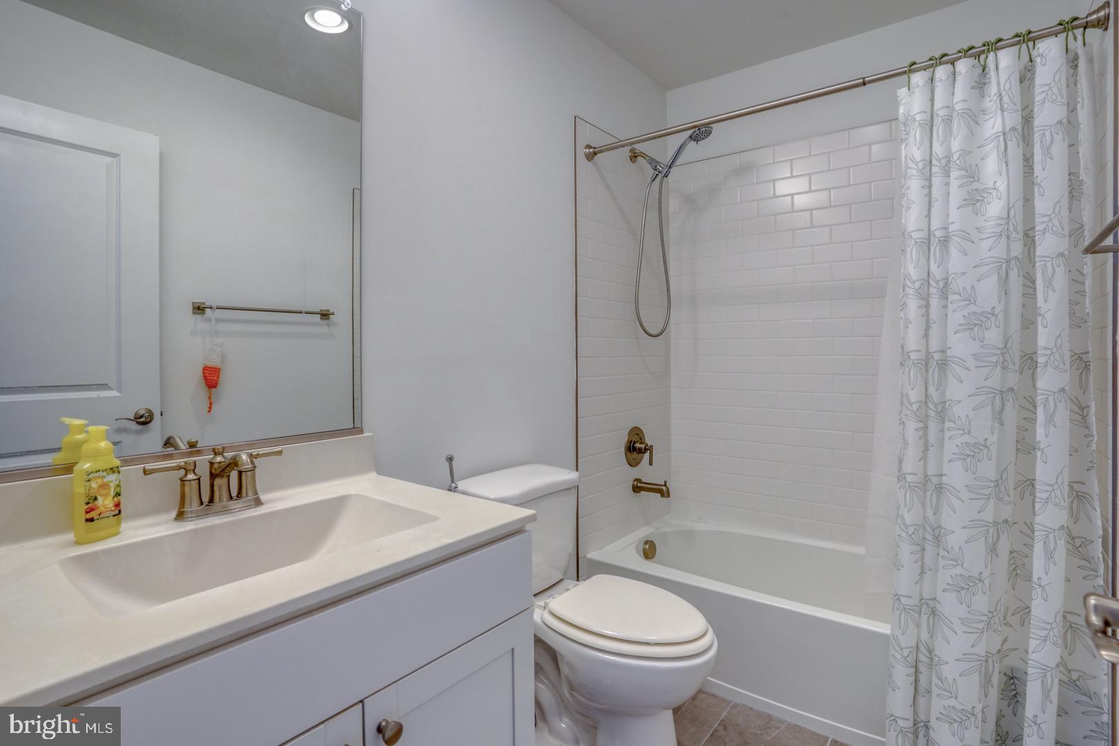 233 South Rdg Brk Drive Felton, DE 19943 - Photo 32 of 36 Upstairs full bath