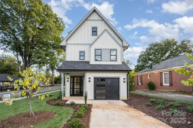 $649,400 | 2001 Renner Street, Charlotte, NC 28216