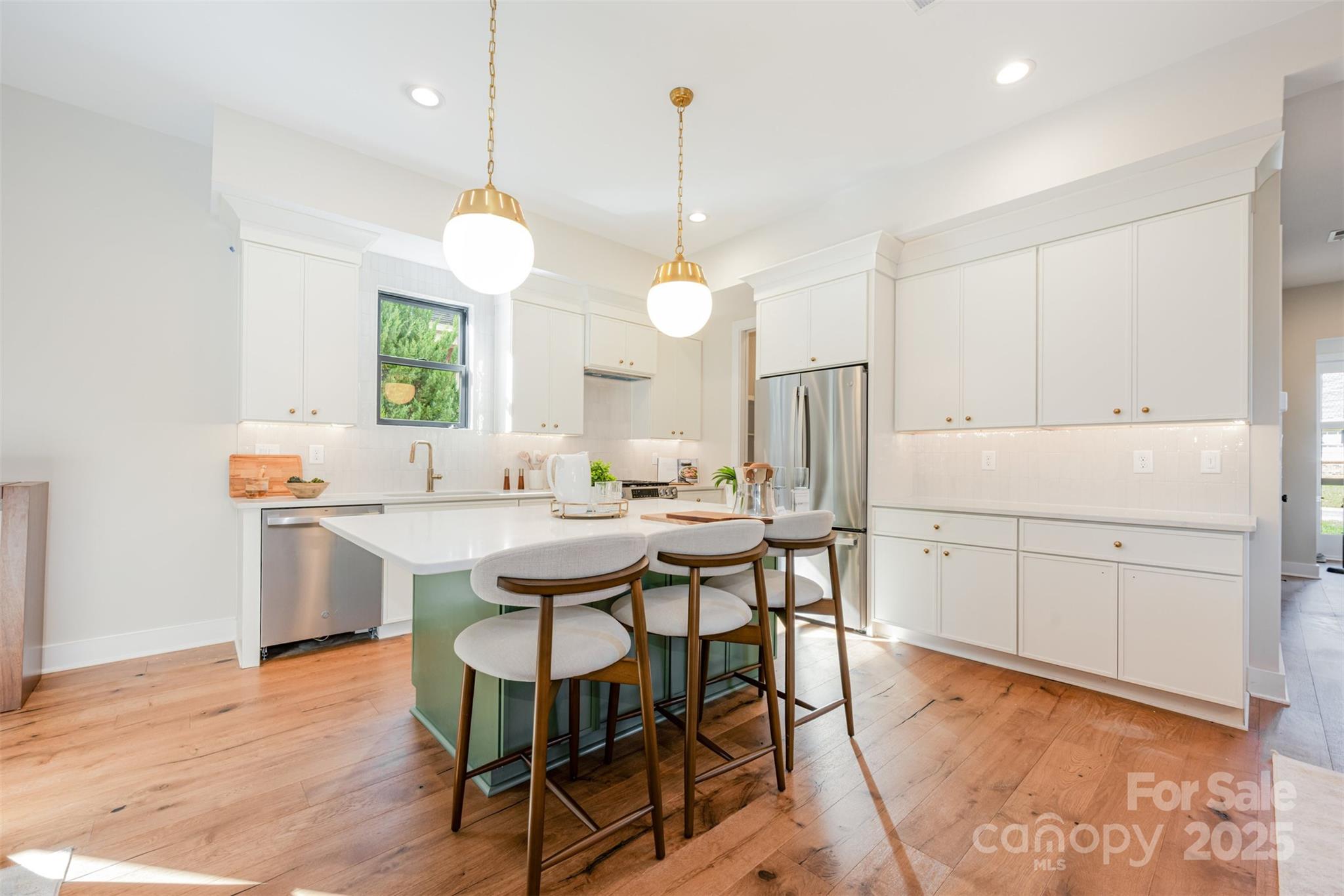 2001 Renner Street Charlotte, NC 28216 - Photo 4 of 28